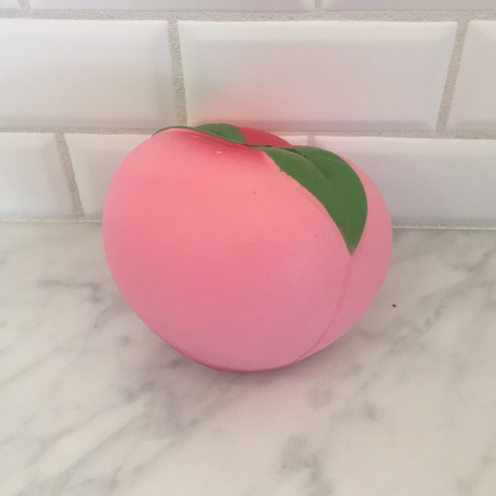 Peach Squishy 🍑